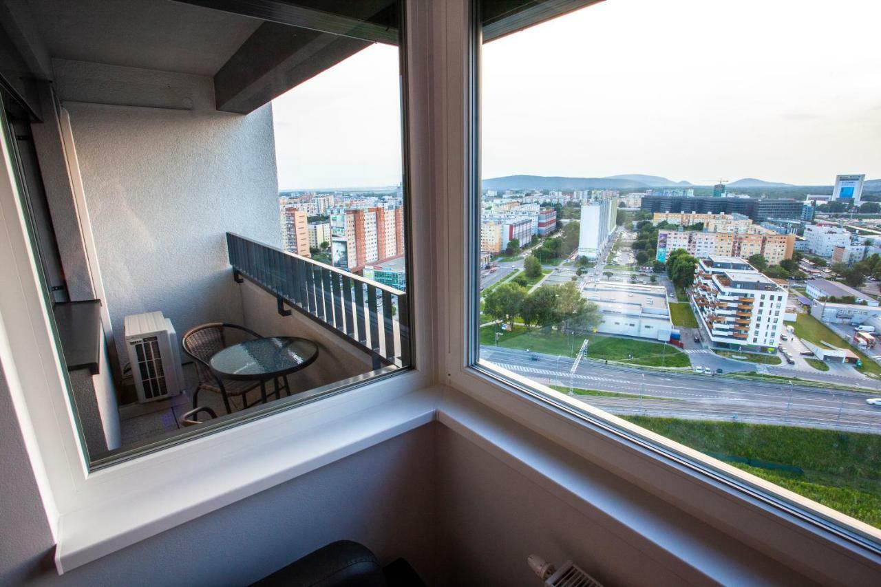 Air-Conditioned City View Apartment 24H Check-In Bratislava Luaran gambar