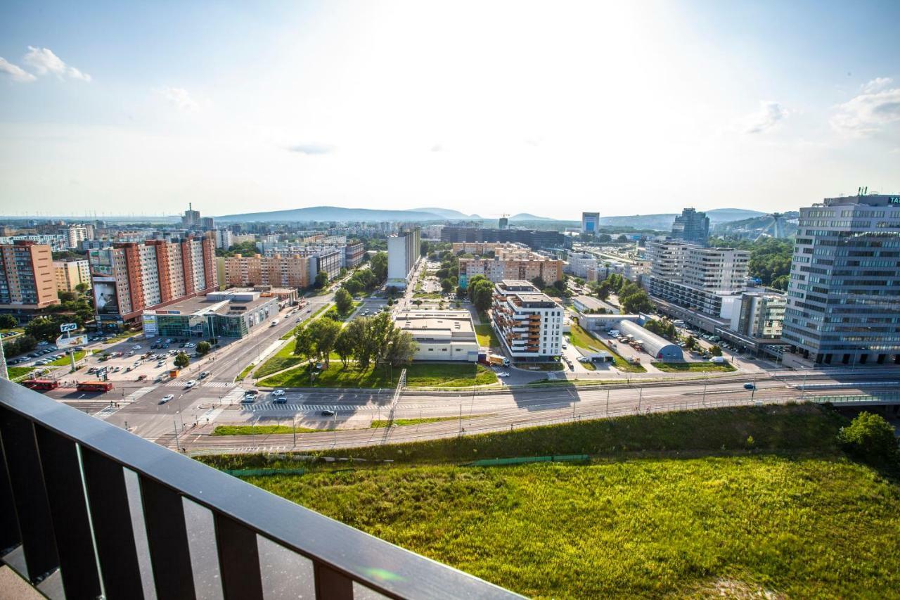 Air-Conditioned City View Apartment 24H Check-In Bratislava Luaran gambar