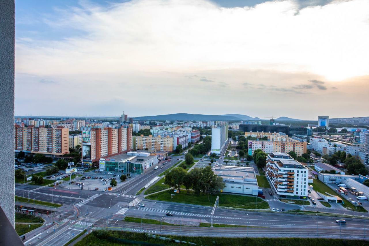 Air-Conditioned City View Apartment 24H Check-In Bratislava Luaran gambar